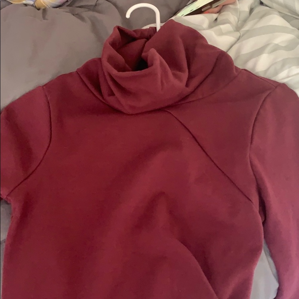 sweatshirt